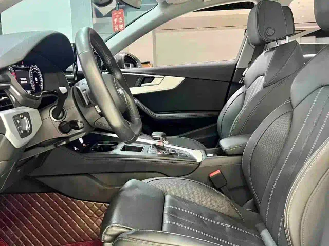 Audi A4L — Фото автомобиля 8