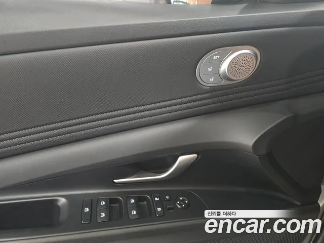 Hyundai AVANTE Avante (CN7) — Фото автомобиля 15