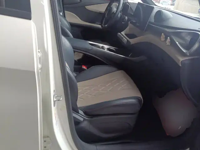 BYD Dolphin — Фото автомобиля 8