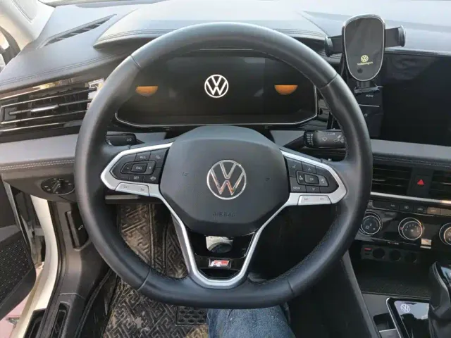 Volkswagen Sagitar — Фото автомобиля 15