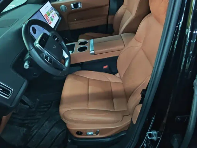 Li Auto L6 — Фото автомобиля 14