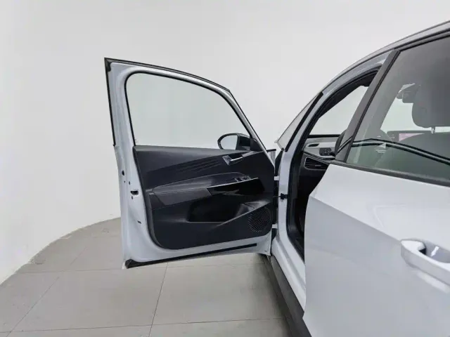 Volkswagen Volkswagen ID.3 2023 Upgraded Pure Intelligence Edition — Фото автомобиля 8