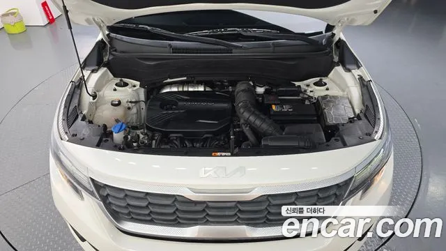 Kia Seltos Seltos Бензин 1.6 турбо 2WD — Фото автомобиля 6