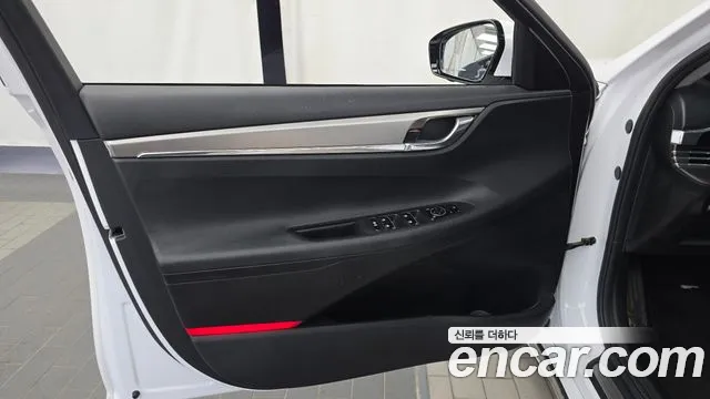 Hyundai Grandeur New — Фото автомобиля 13