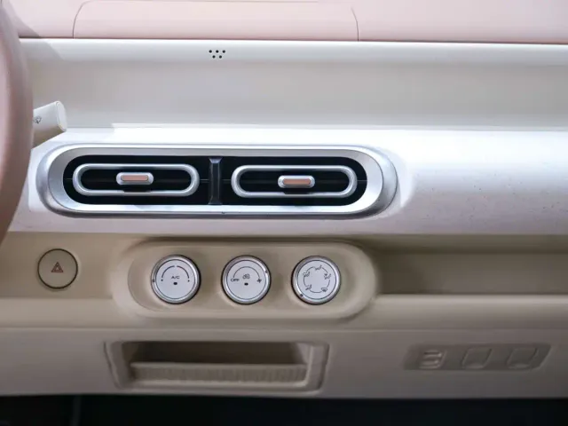 Wuling Hongguang Mini EV — Фото автомобиля 14