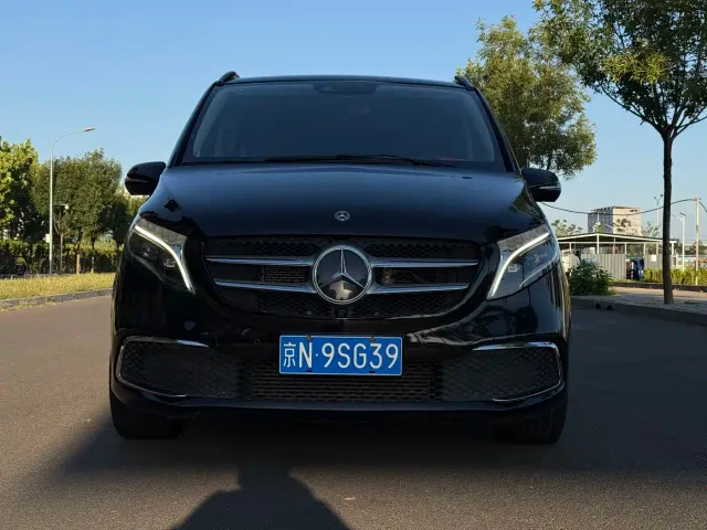 Mercedes-Benz V-Class — Фото автомобиля 2