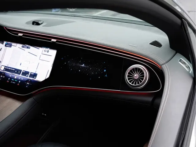 Mercedes-Benz EQS — Фото автомобиля 17
