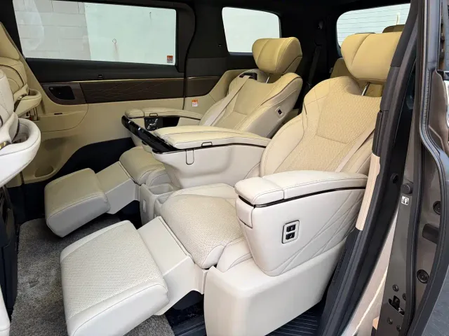 Toyota Alphard — Фото автомобиля 6