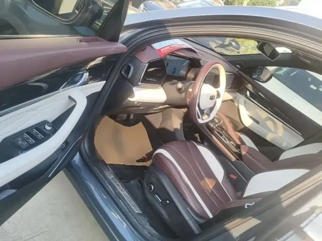 Geely Xingyue L — Фото автомобиля 15
