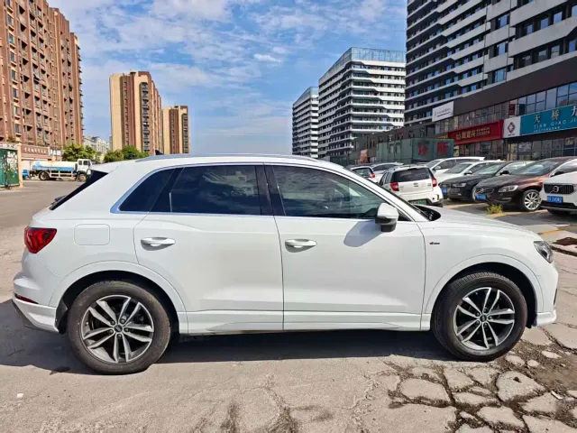 Audi Q3 — Фото автомобиля 6