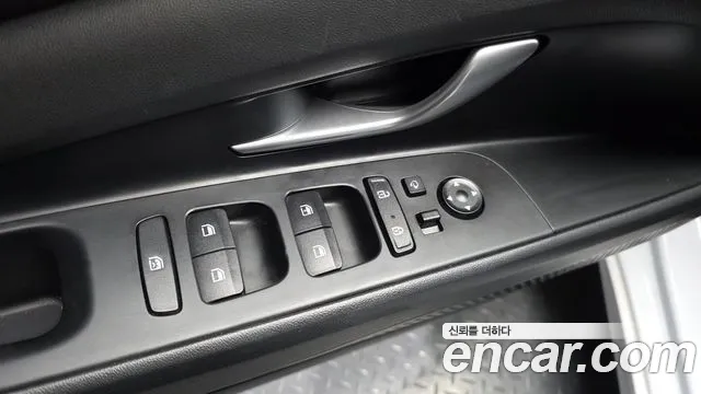Hyundai AVANTE Avante (CN7) — Фото автомобиля 27