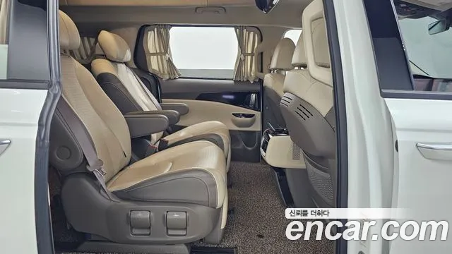 Kia Canival Carnival 4 поколение Бензин 7 мест Hi-Limousine — Фото автомобиля 9
