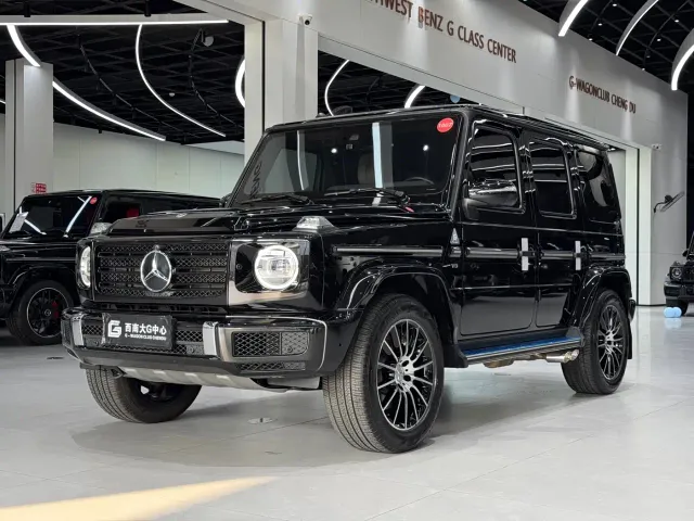 Фотография автомобиля — Mercedes-Benz G-Class