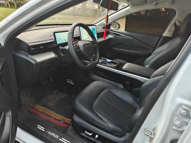 Wuling Starlight — Фото автомобиля 6