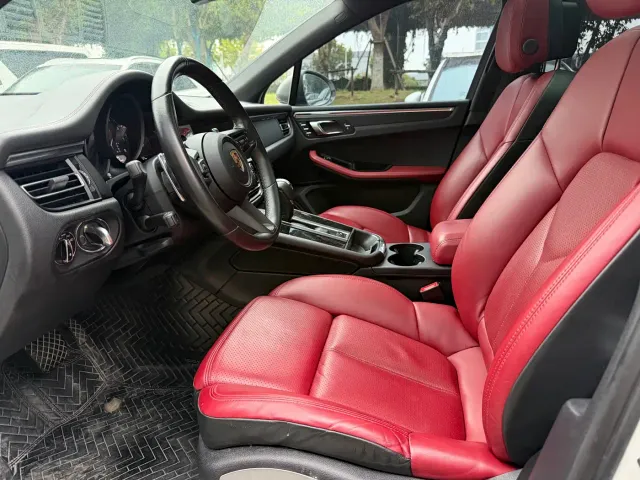 Porsche Macan — Фото автомобиля 3