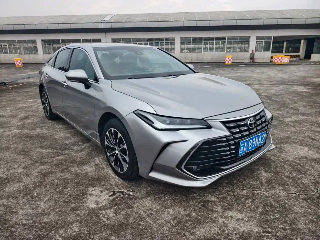 Toyota Avalon — Фото автомобиля 20