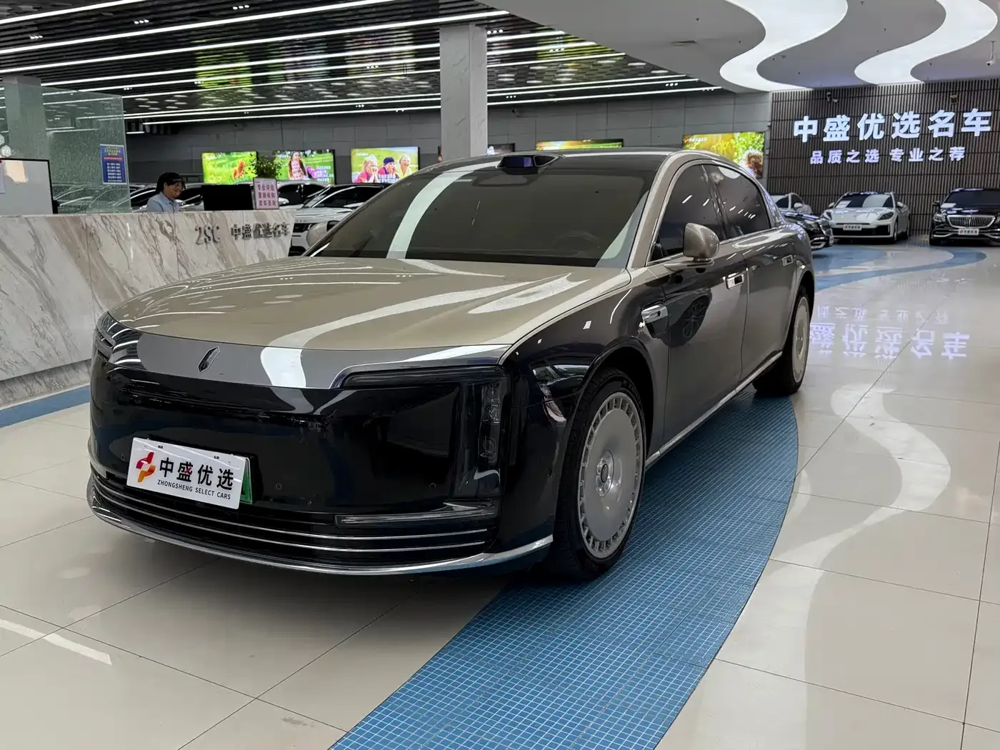 Фотография автомобиля — Maextro S800