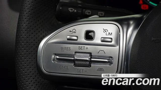 Mercedes-Benz EQA — Фото автомобиля 16