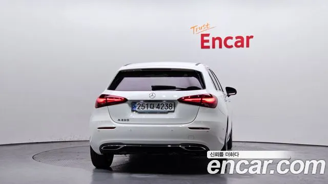 Mercedes-Benz A-Class — Фото автомобиля 4