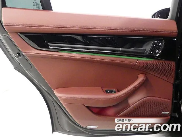 Porsche Panamera 976 — Фото автомобиля 17