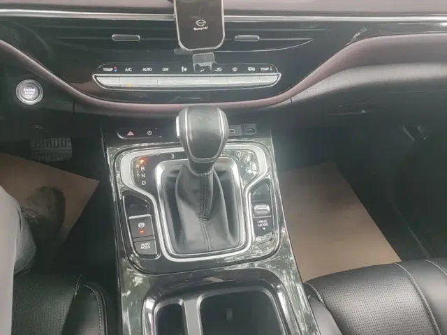 GAC Trumpchi M6 — Фото автомобиля 13