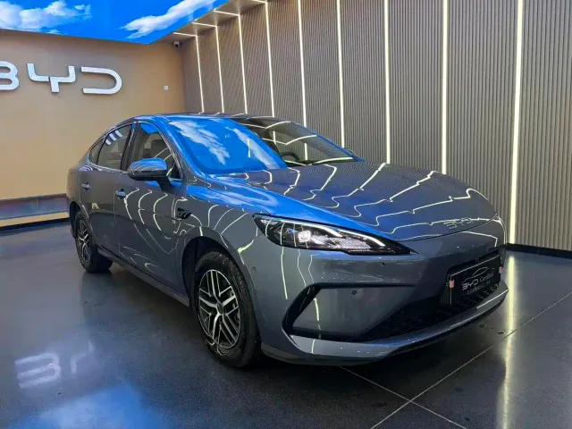 BYD Seal 05 DM-i — Фото автомобиля 3