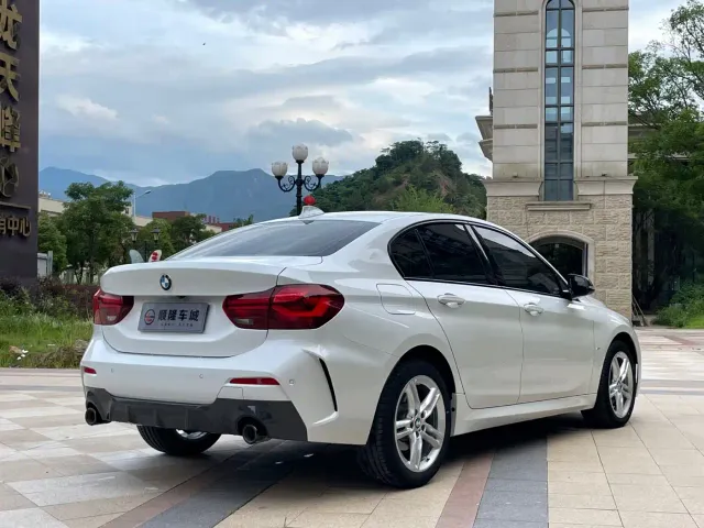 BMW 1 Series — Фото автомобиля 9