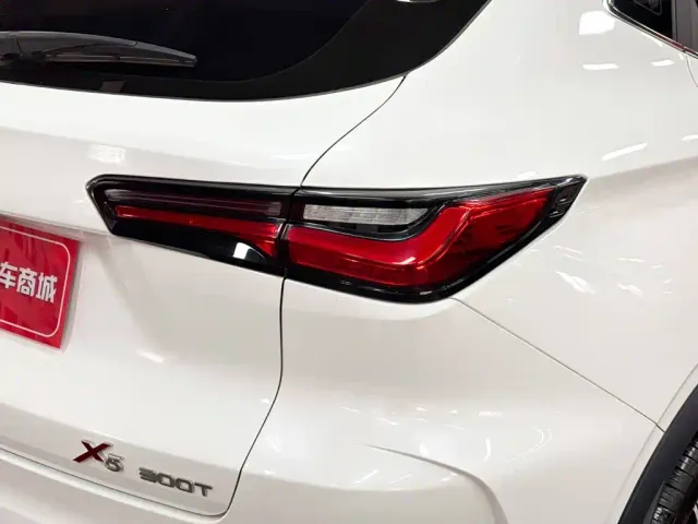 Changan Oushang X5 — Фото автомобиля 23