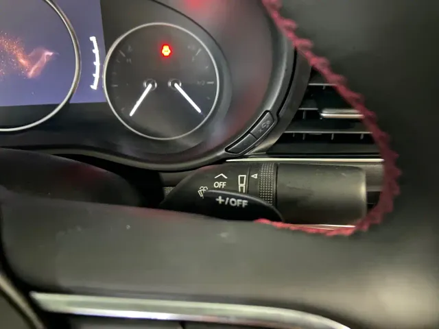 Mazda Axela — Фото автомобиля 20