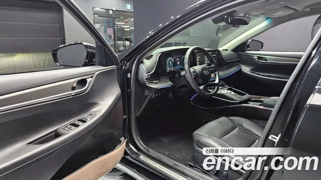 Hyundai Grandeur — Фото автомобиля 10