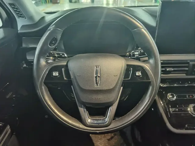 Lincoln Corsair — Фото автомобиля 9