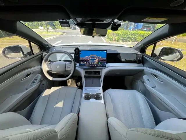 BYD Song Ultra — Фото автомобиля 10