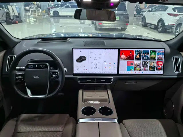 Li Auto L8 — Фото автомобиля 4