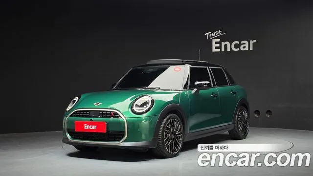 Фотография автомобиля — MINI Cooper 4th Gen