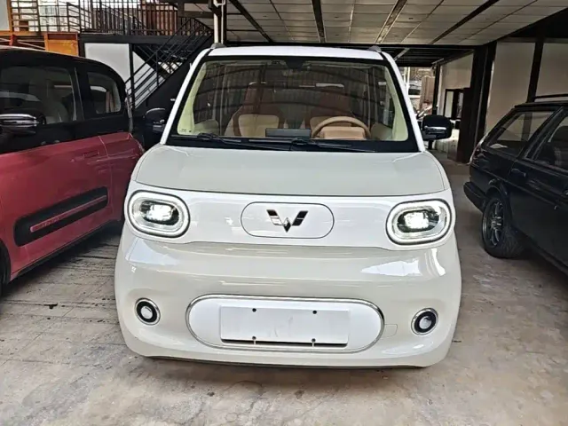 Wuling Hongguang Mini EV — Фото автомобиля 2