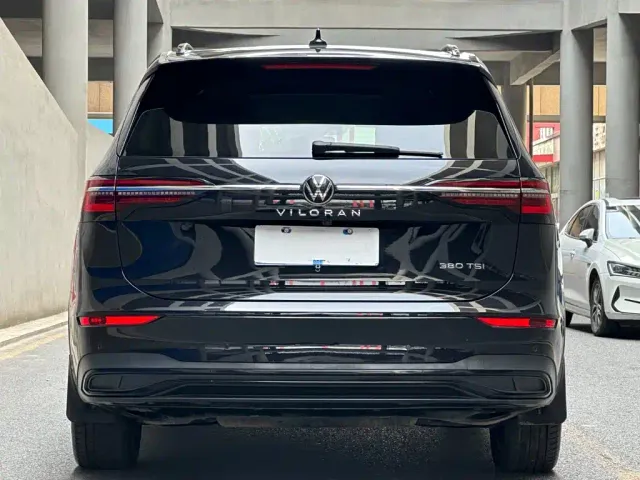 Volkswagen Viloran 2023 Facelift 380TSI Premium Edition — Фото автомобиля 4