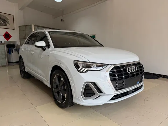 Audi Q3 — Фото автомобиля 3