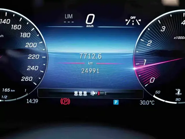 Mercedes-Benz A-Class — Фото автомобиля 4