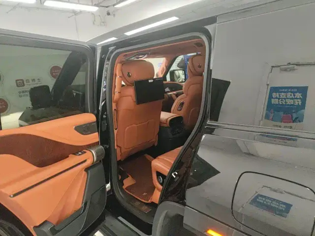 BYD U8 — Фото автомобиля 8