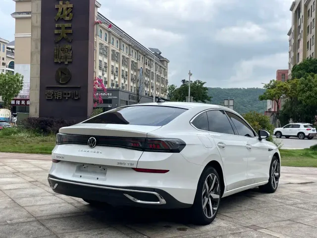 Volkswagen Lamando — Фото автомобиля 7