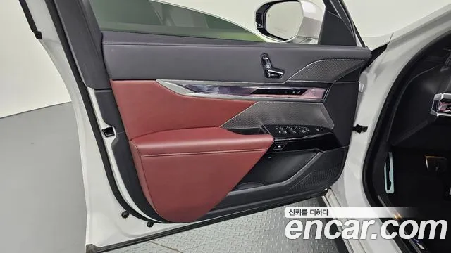 BMW i7 — Фото автомобиля 20