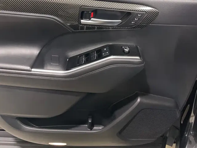 Toyota Highlander — Фото автомобиля 12