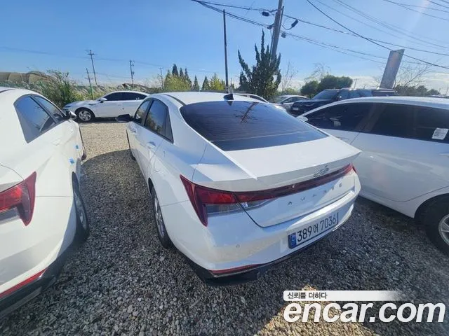 Hyundai Avante — Фото автомобиля 5