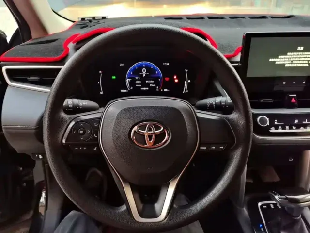 Toyota Frontlander — Фото автомобиля 10