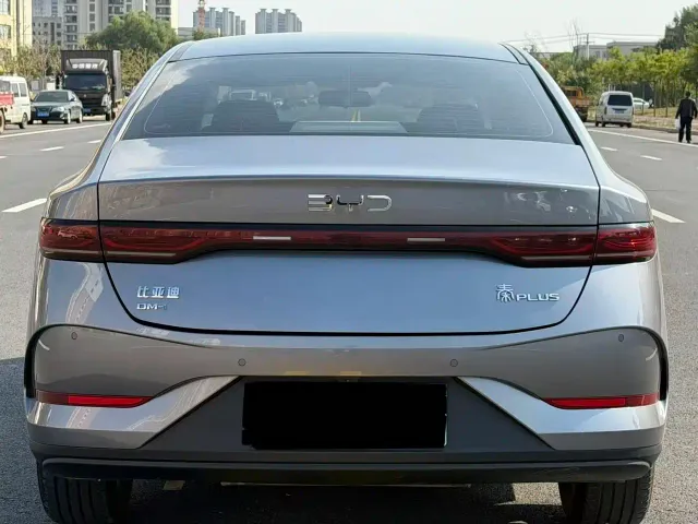BYD Qin PLUS — Фото автомобиля 8