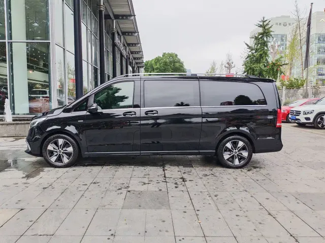 Mercedes-Benz V-Class — Фото автомобиля 4