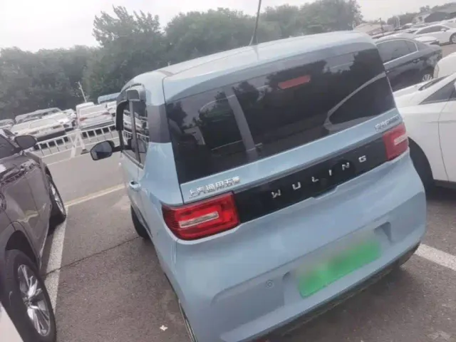 Wuling Hongguang Mini EV — Фото автомобиля 4