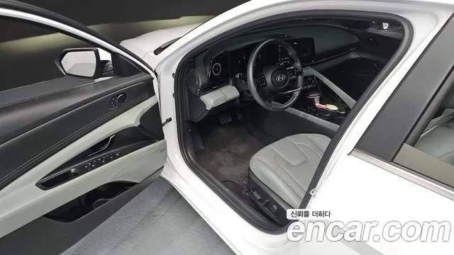 Hyundai AVANTE Новый Avante (CN7) — Фото автомобиля 11