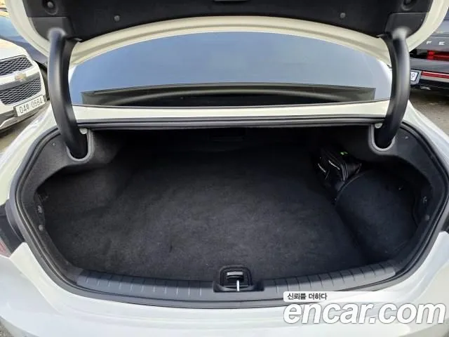 Hyundai Grandeur (New) Hybrid — Фото автомобиля 15