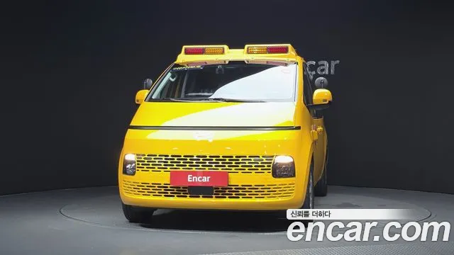 Hyundai Staria Staria L3.5 Школьный автобус — Фото автомобиля 3